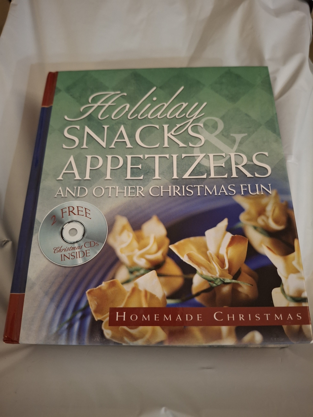Holiday Snacks & Appetizers Cookbook - Green Cover
